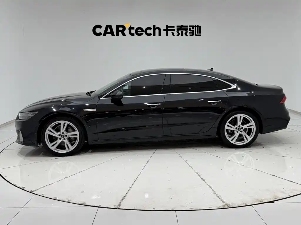 Audi A7L — миниатюра 8