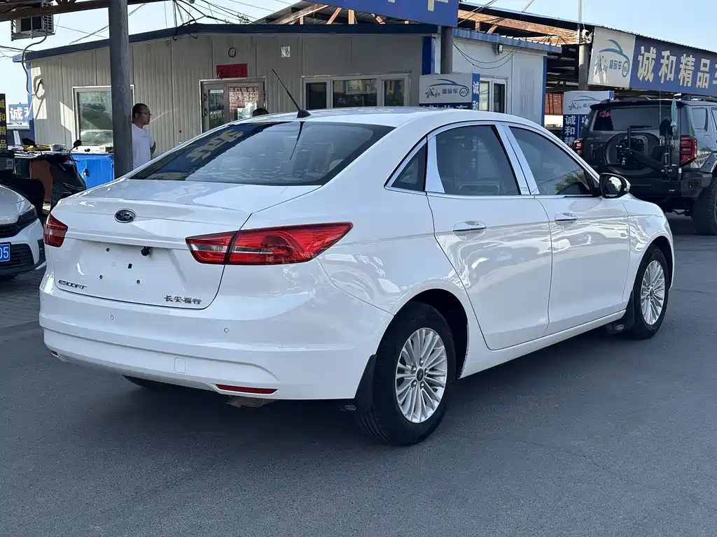 Ford Escort 1.5L Auto Comfort Type, фото 7