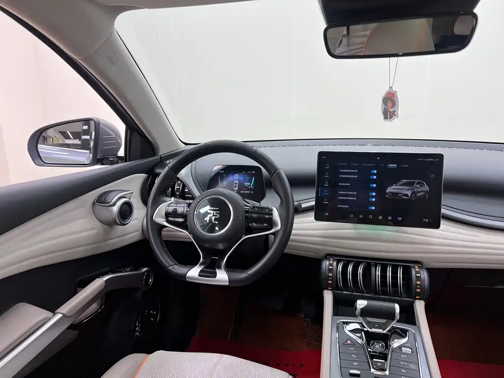 BYD Yuan Plus — миниатюра 21