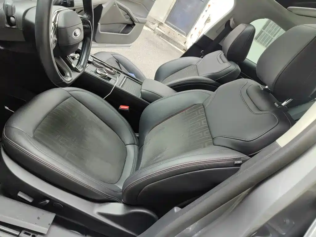 Ford Mondeo — миниатюра 16