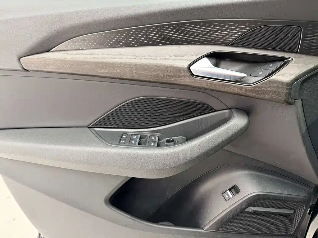 Audi Q6 — миниатюра 16