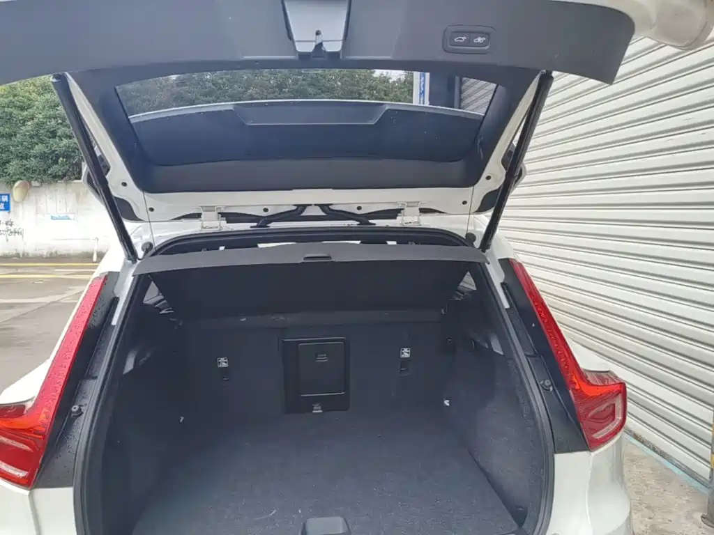 Volvo XC40 — миниатюра 19