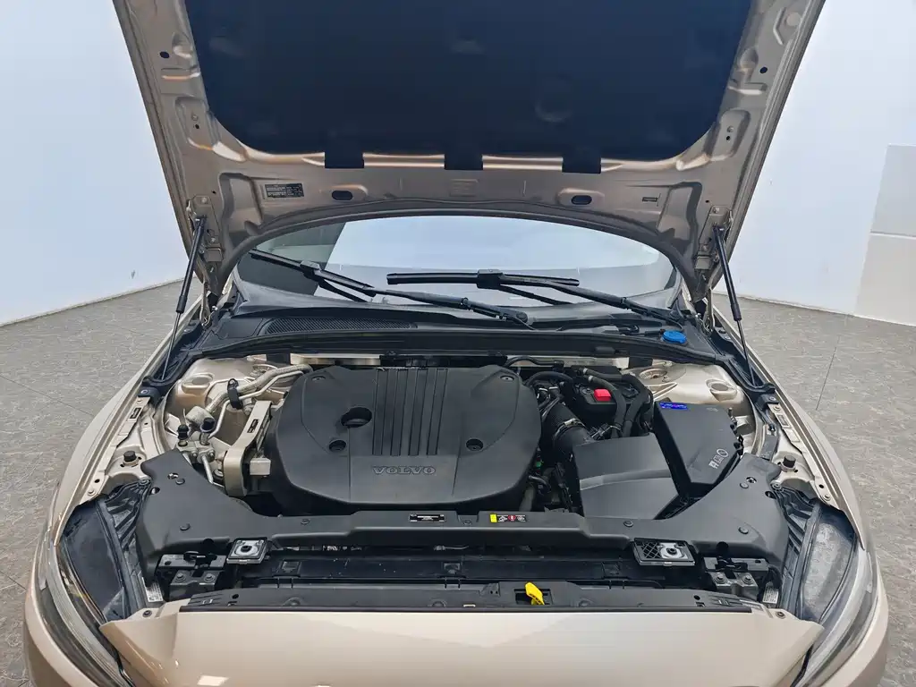 Volvo S60 — миниатюра 13