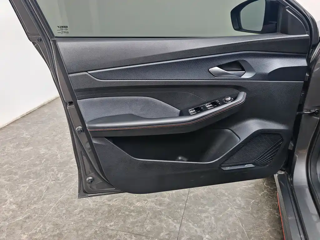 Geely Binrui — миниатюра 18