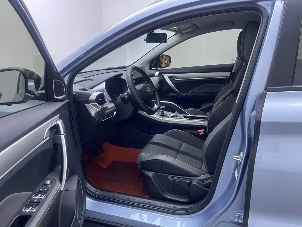 Geely Binyue — миниатюра 13