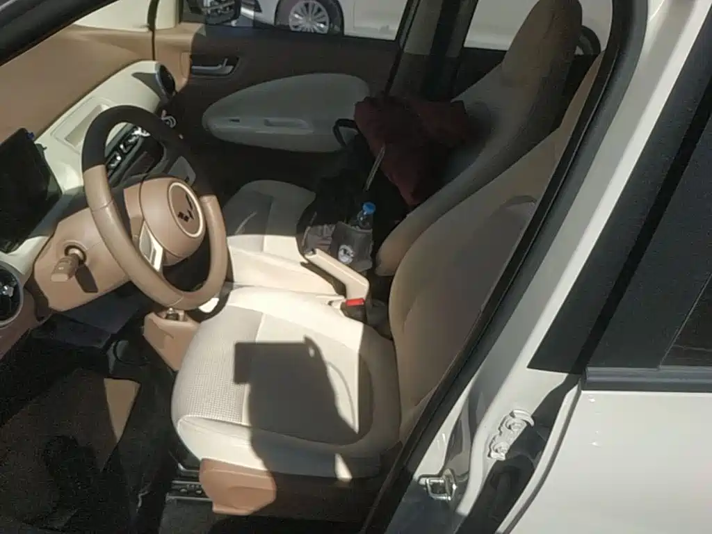 Wuling MINIEV — миниатюра 15