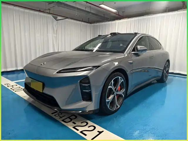 2025 Nio ET5