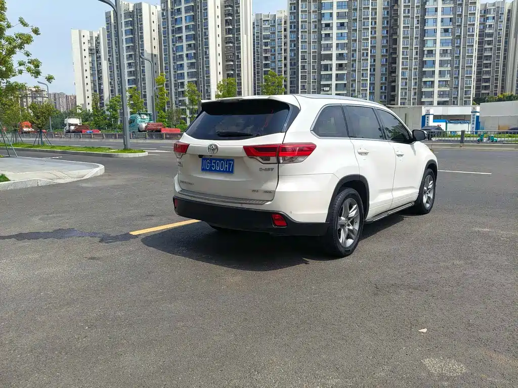 Toyota Highlander — миниатюра 11