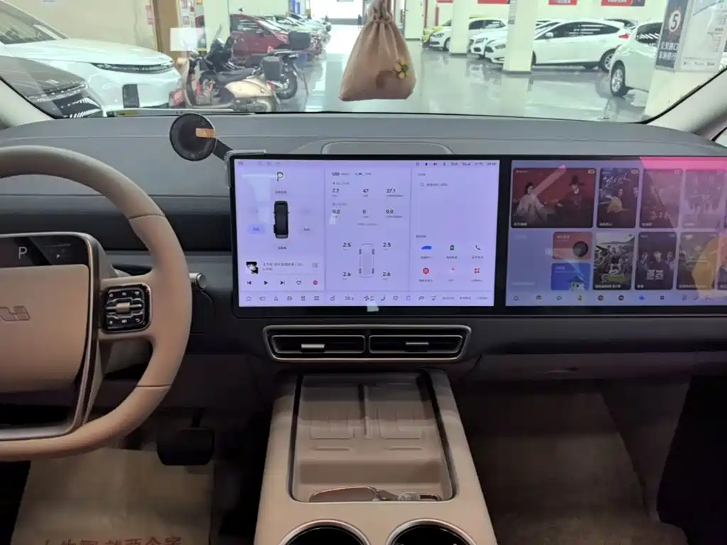 Li Auto Li MEGA — миниатюра 13
