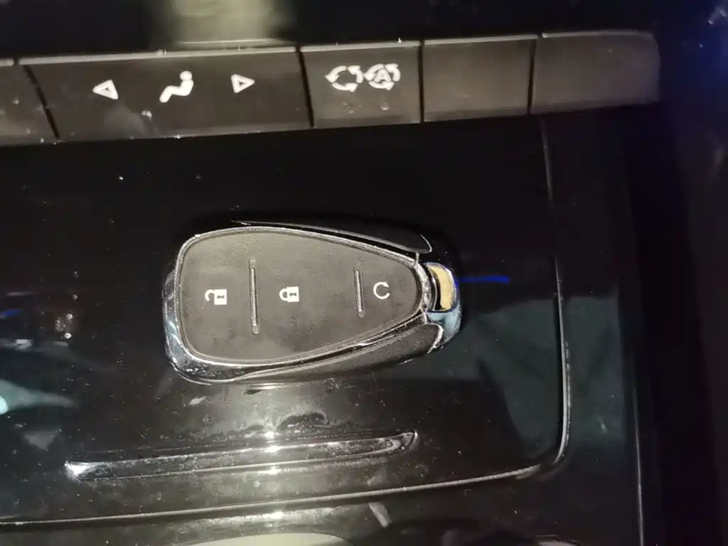 Chevrolet Menlo — миниатюра 9