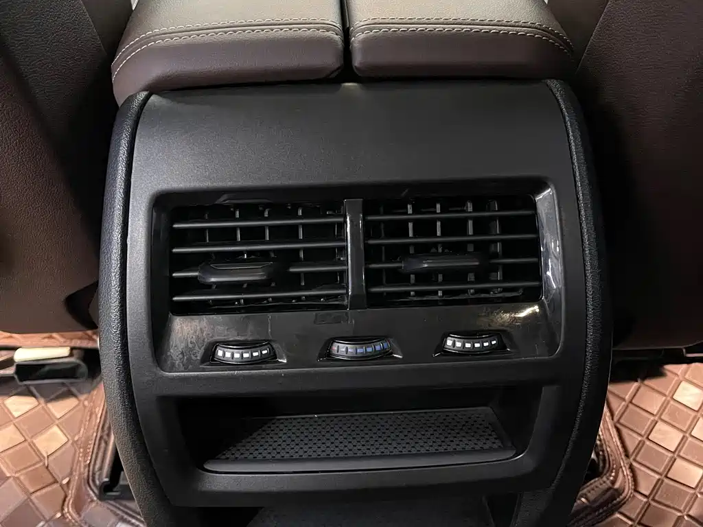 BMW X5 — миниатюра 12