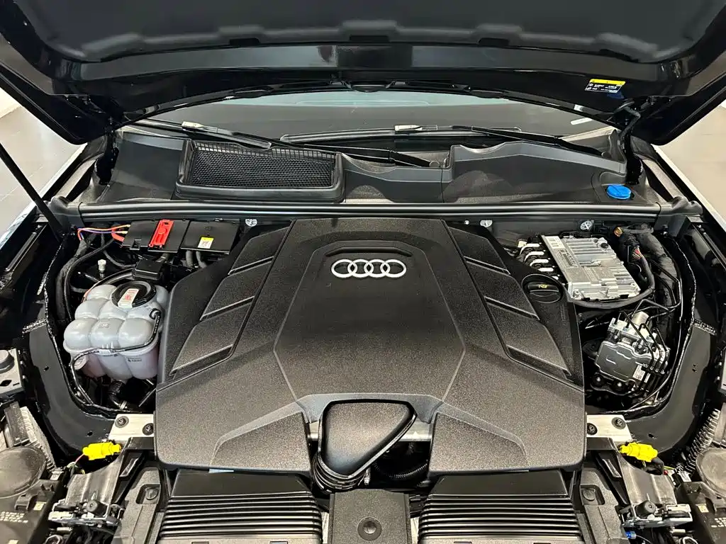 Audi Q7 — миниатюра 9