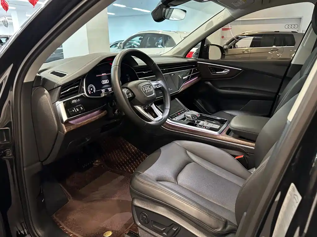 Audi Q7 — миниатюра 10