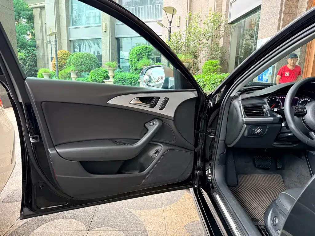 Audi A6 (Import) — миниатюра 17