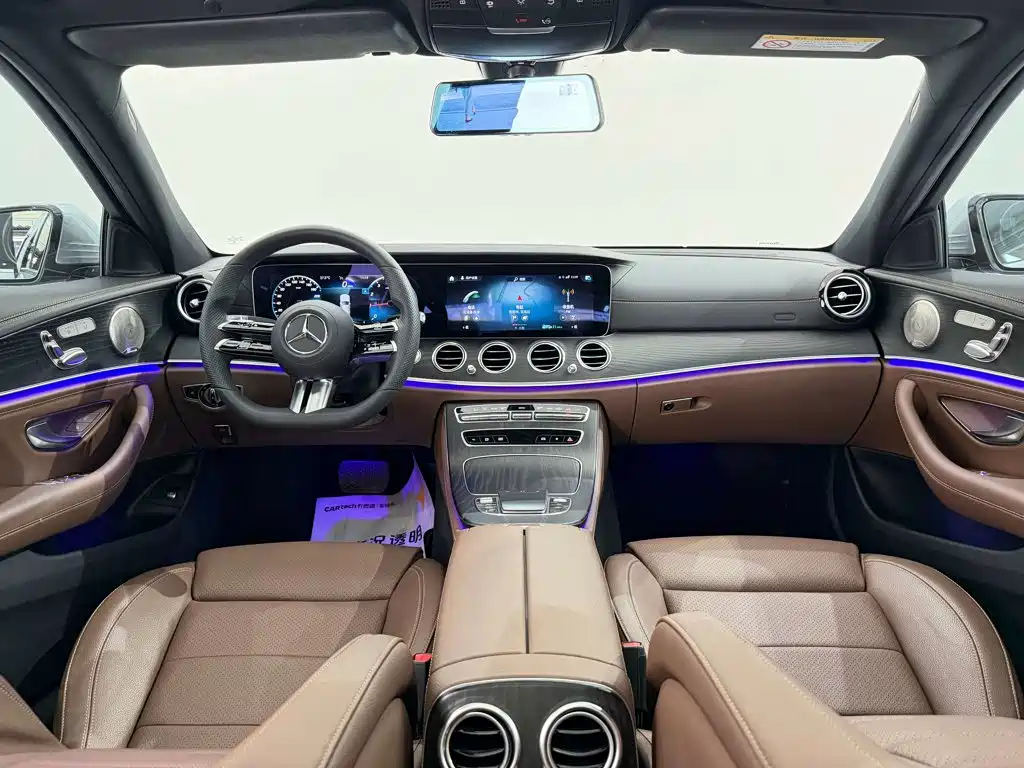 Mercedes-Benz E-Class — миниатюра 13