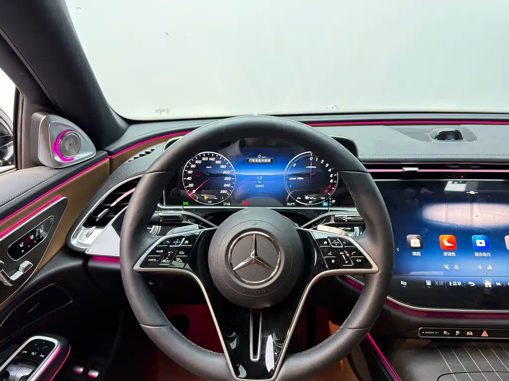 Mercedes-Benz E-Class New Energy — миниатюра 8