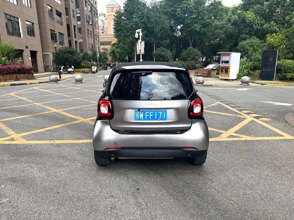 Smart fortwo 2015 1.0L 52