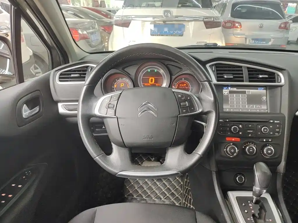 Citroen C4L — миниатюра 11