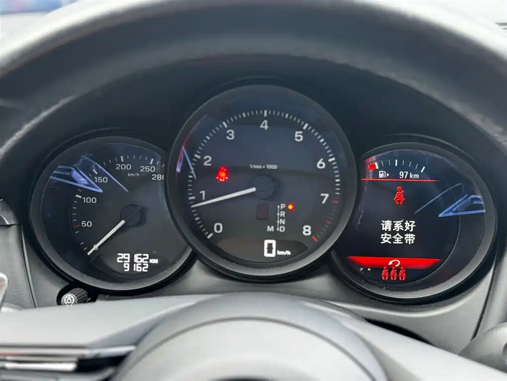 Porsche Macan — миниатюра 11