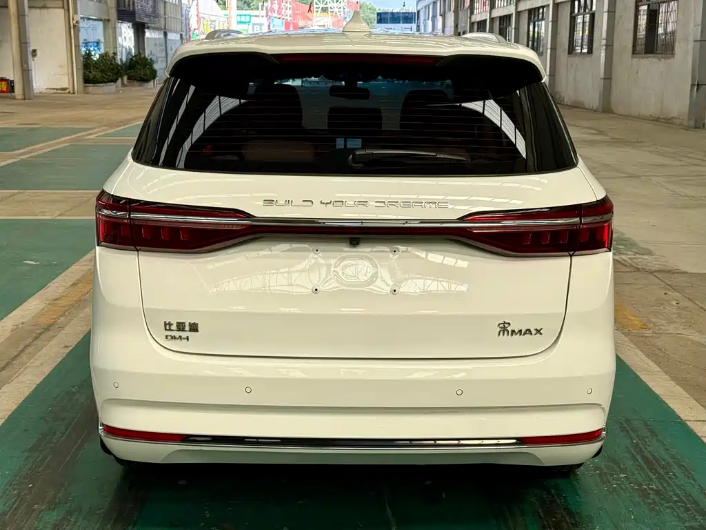 BYD MAX New Energy — миниатюра 4