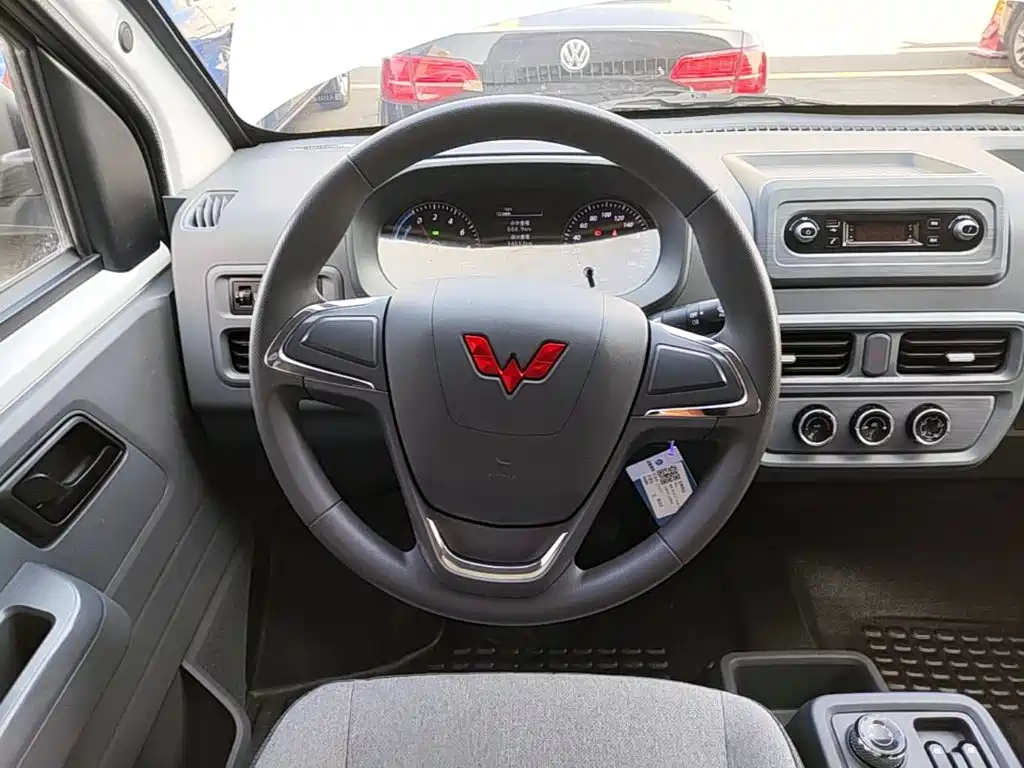 Wuling Yangguang — миниатюра 11