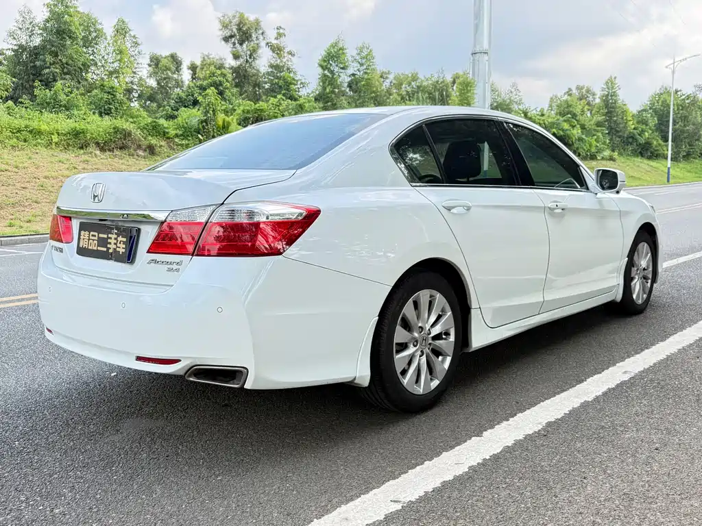 Honda Accord — миниатюра 6