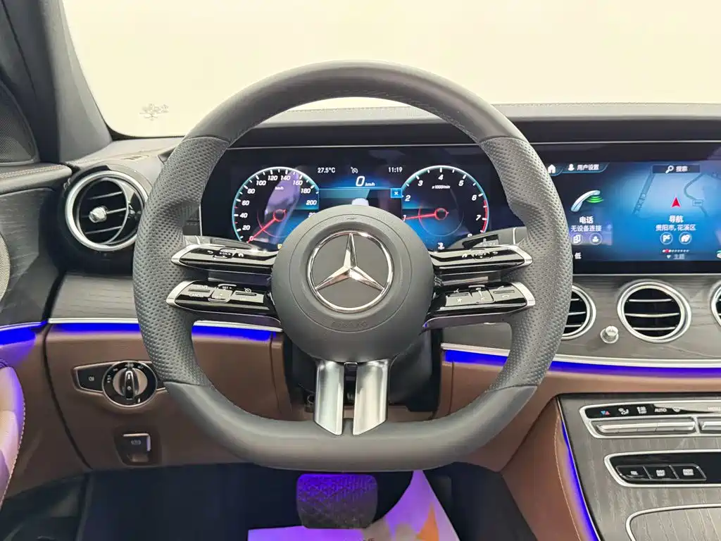 Mercedes-Benz E-Class — миниатюра 14