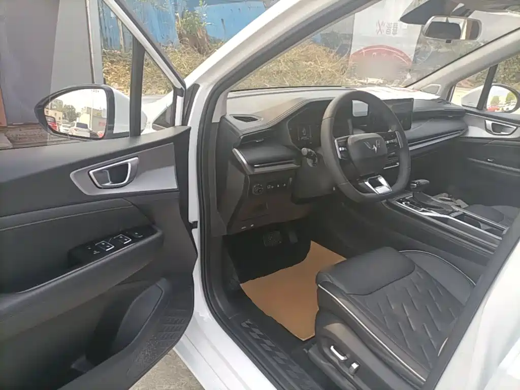 Wuling Jiachen — миниатюра 16