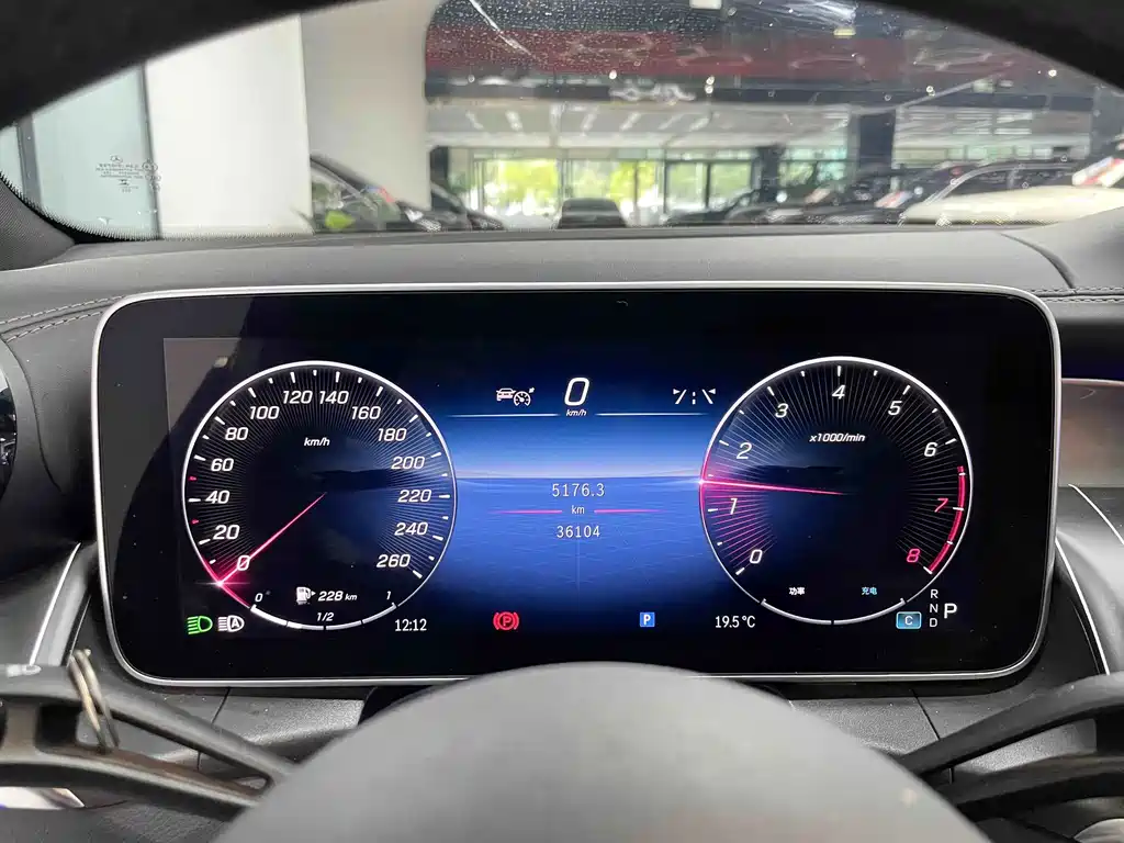 Mercedes-Benz GLC — миниатюра 9