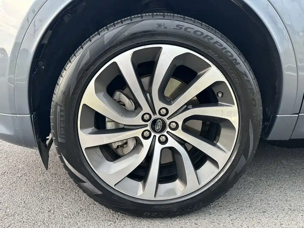 Land Rover Discovery Sport — миниатюра 21