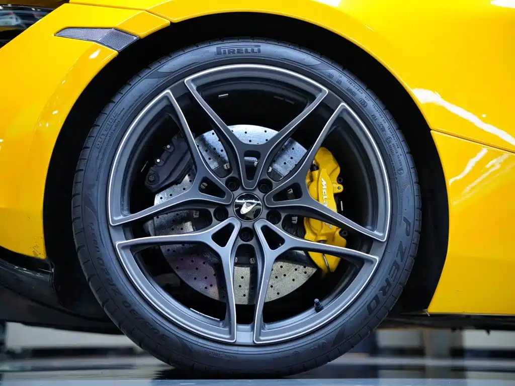 McLaren 720S — миниатюра 9