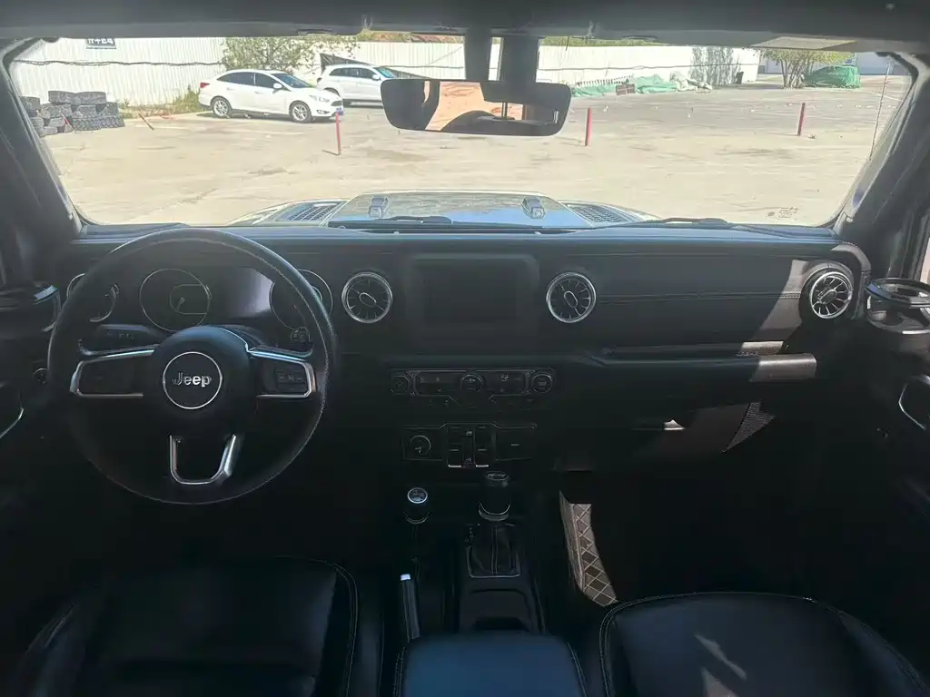 Jeep Wrangler — миниатюра 6