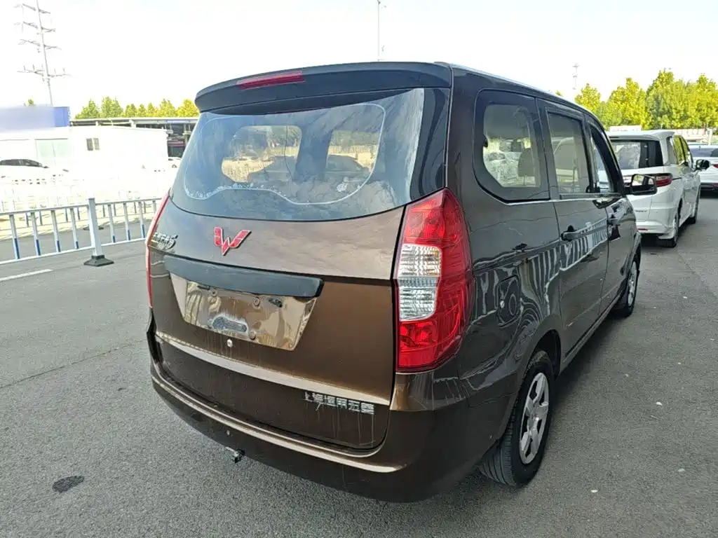 Wuling Hongguang — миниатюра 7