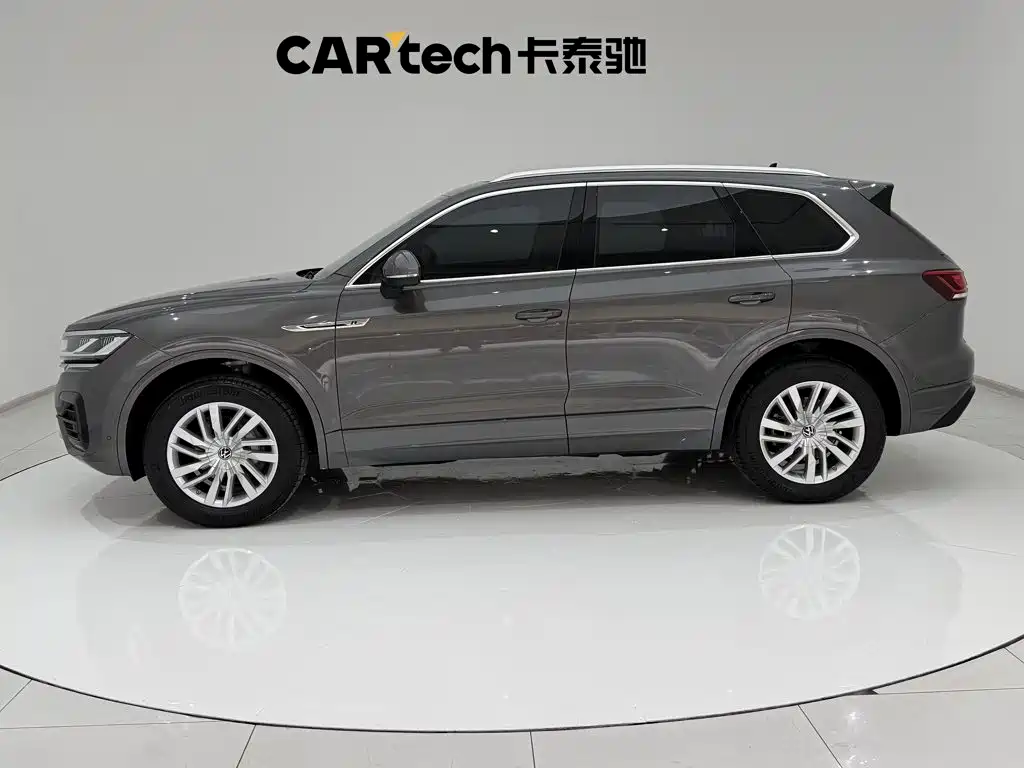 Volkswagen Touareg — миниатюра 8