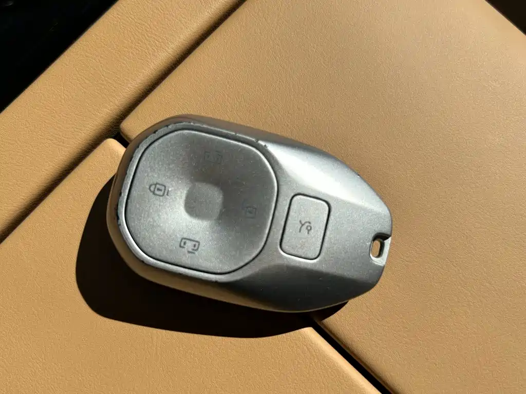 GAC Motor Trumpchi E8 PHEV — миниатюра 12