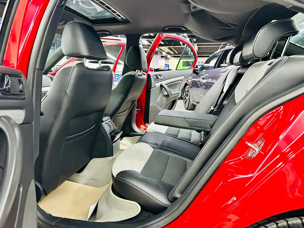 Skoda Octavia — миниатюра 15