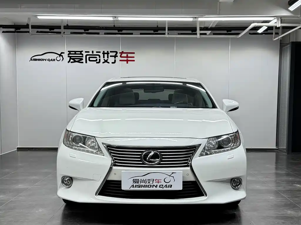 Lexus ES — миниатюра 2