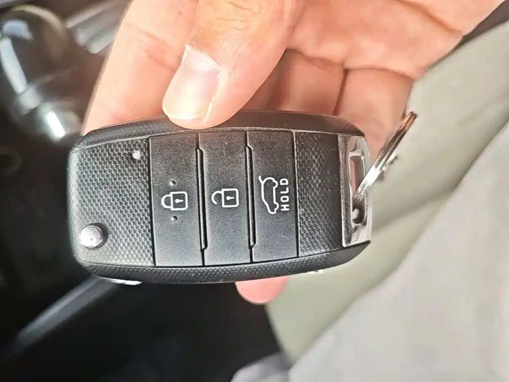 Kia Carens — миниатюра 9