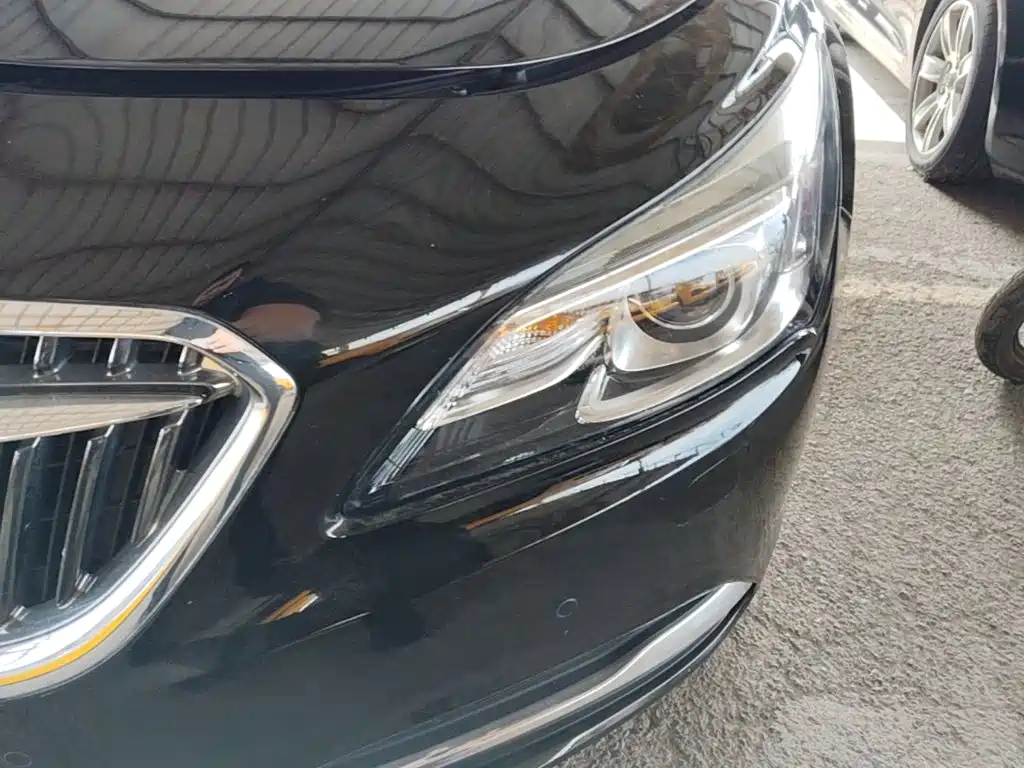 Buick LaCrosse — миниатюра 24
