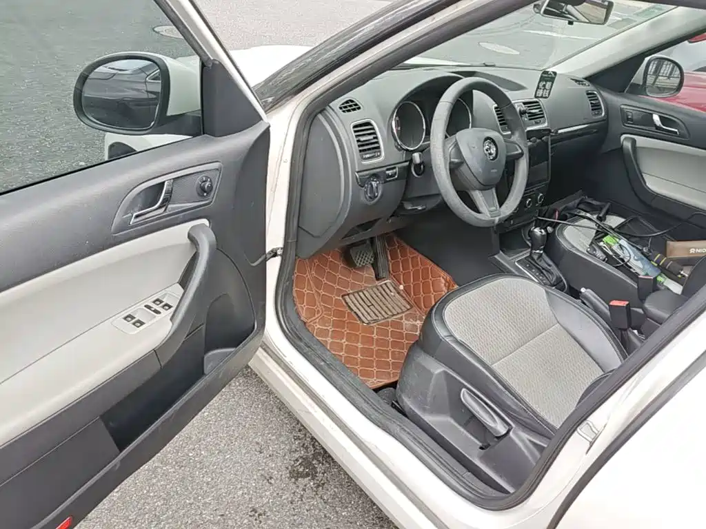 Skoda Yeti — миниатюра 21