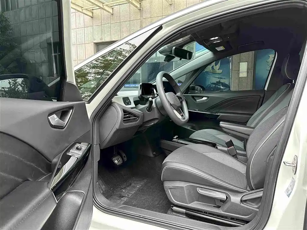 Volkswagen ID.3 — миниатюра 4