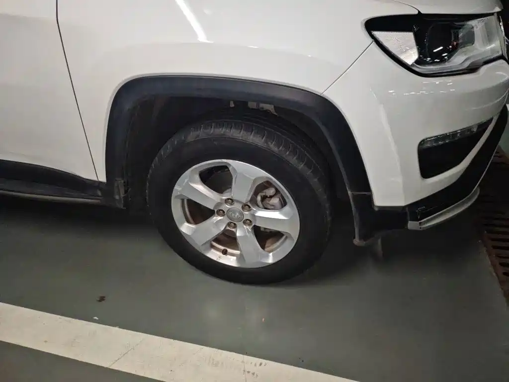 Jeep Compass — миниатюра 24