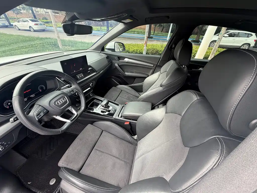 Audi Q5L Sportback — миниатюра 11