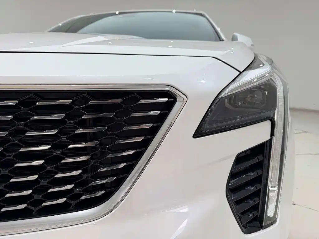 Cadillac XT4 — миниатюра 9