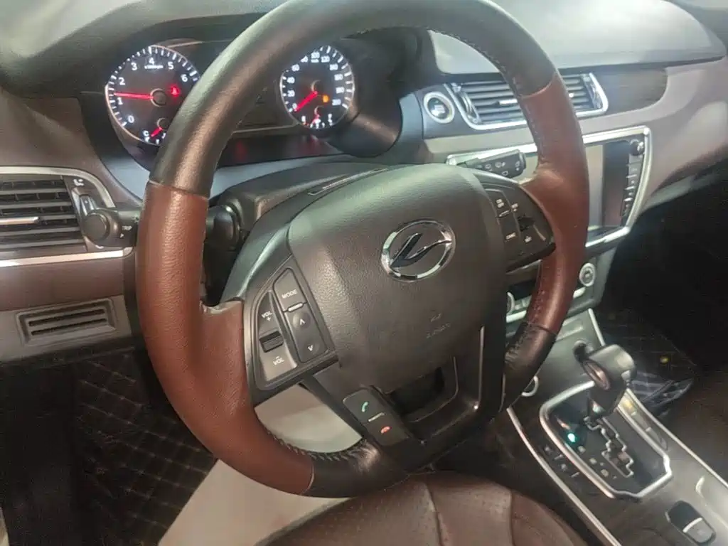 Landwind Landwind X7 — миниатюра 11