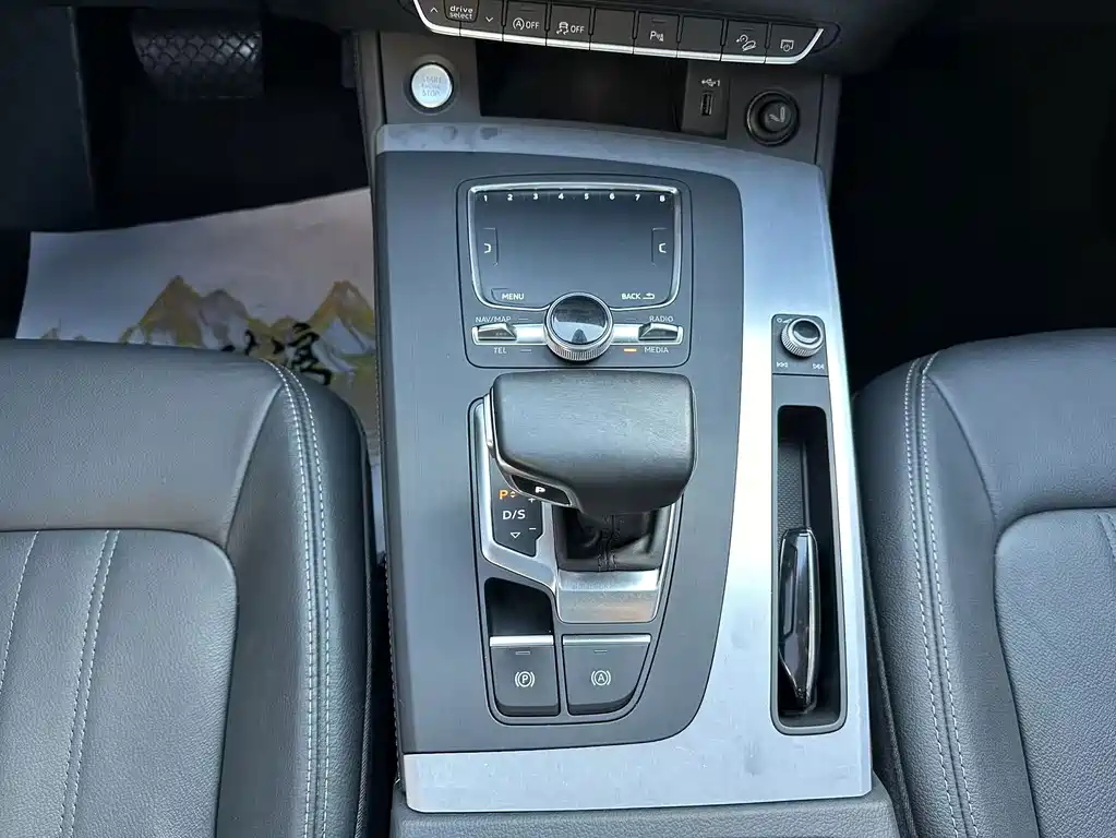 Audi Q5L — миниатюра 14
