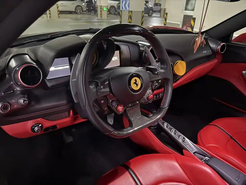Ferrari F8 — миниатюра 9
