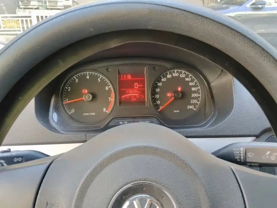 Volkswagen Jetta — миниатюра 14
