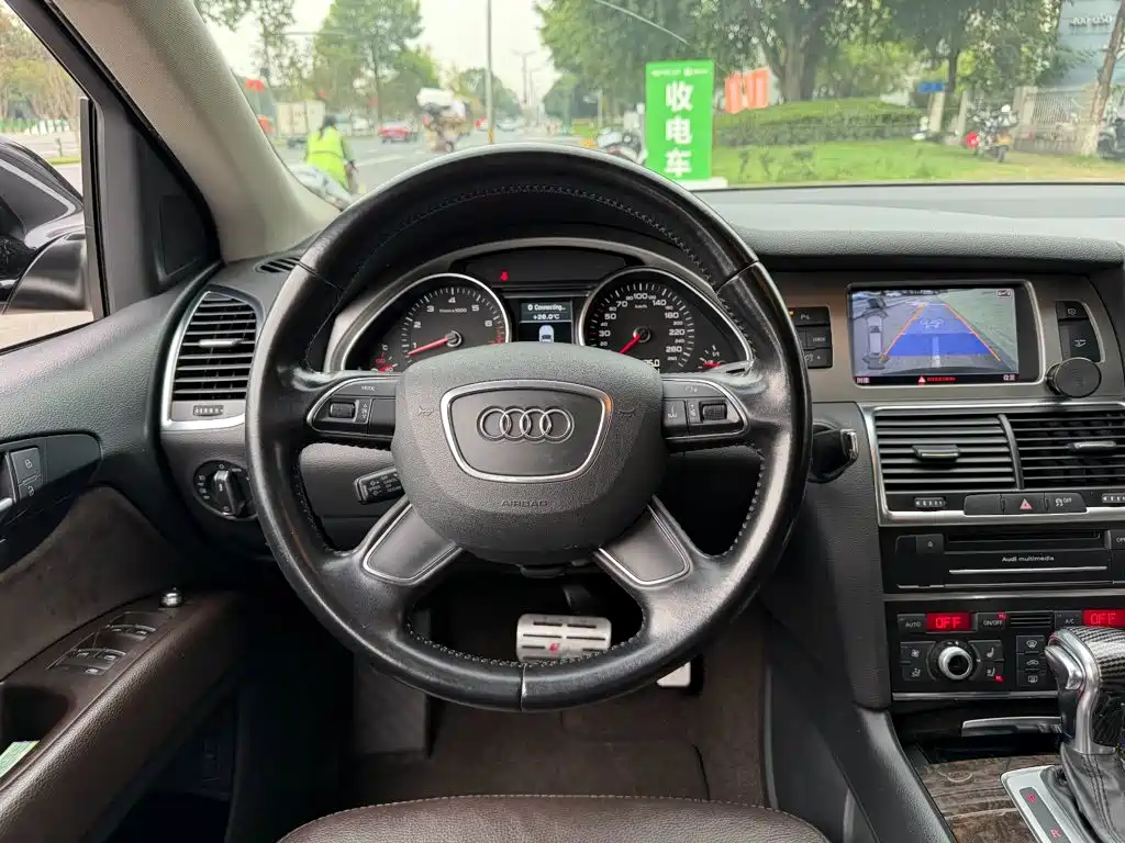 Audi Q7 — миниатюра 14