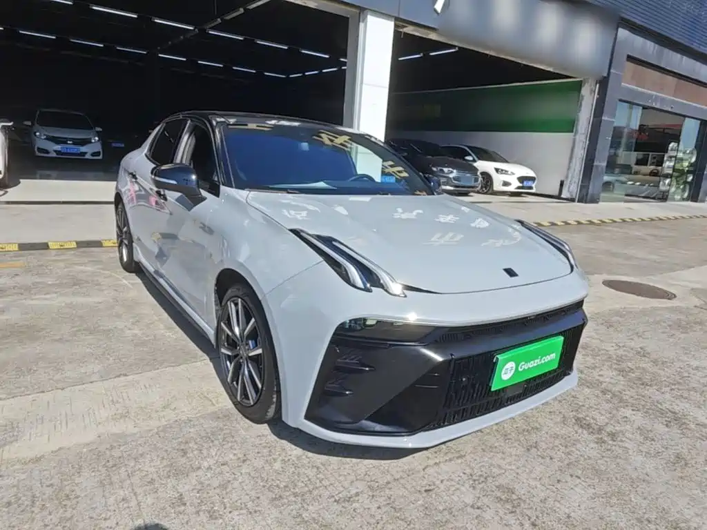 Lynk & Co 03 — миниатюра 4